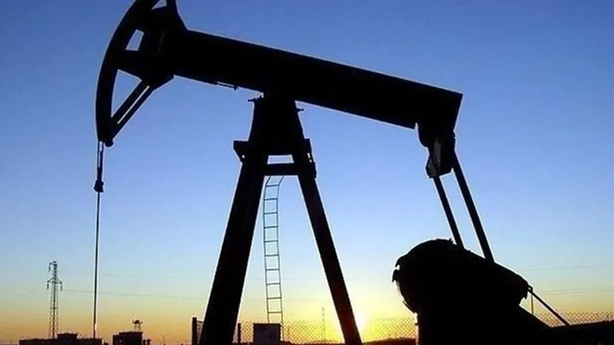 Petrol, ABD-İran gerilimiyle yeniden yükseldi… Brent petrolün varil fiyatı 77,87 dolar