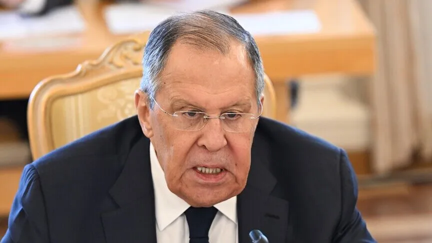 Rusya Dışişleri Bakanı Lavrov, ABD ile İran’a derhal ateşkes çağrısında bulundu