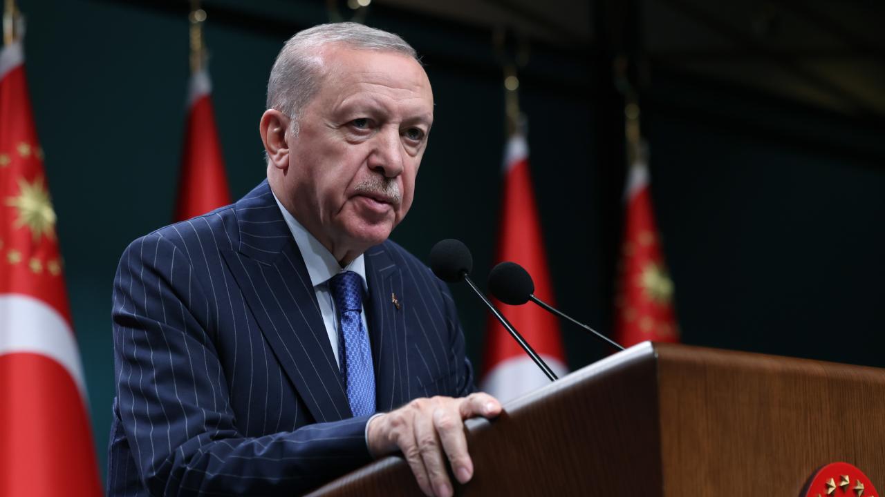 TC Cumhurbaşkanı Erdoğan, Srebrenitsa Soykırımı’nda hayatını kaybedenleri andı