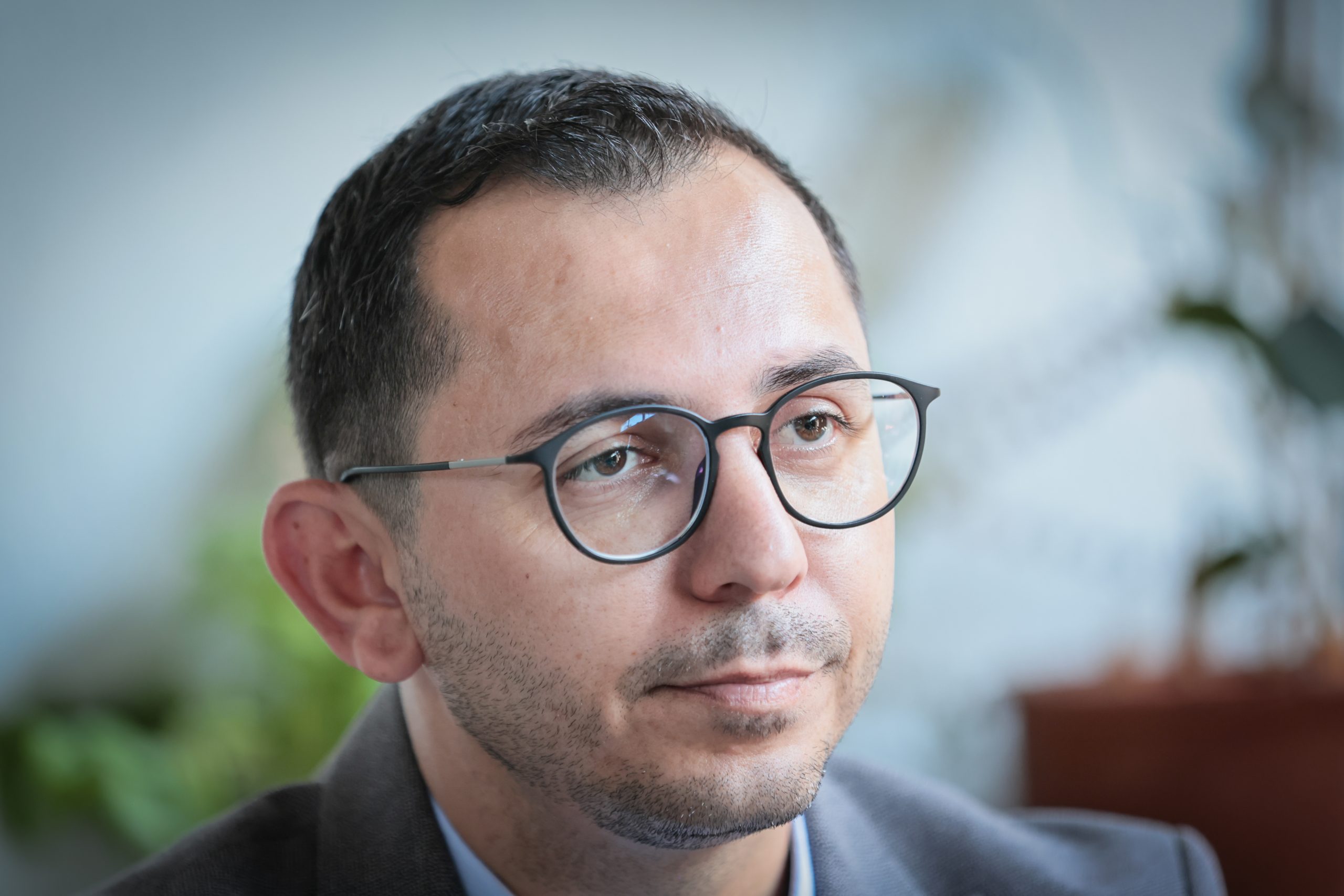 Tel-Sen Başkanı Üredi: “Arıklı, elindeki tüzüğü değiştirip vatandaşı fibere teşvik edebilecekken neden bunu yapmadı?”